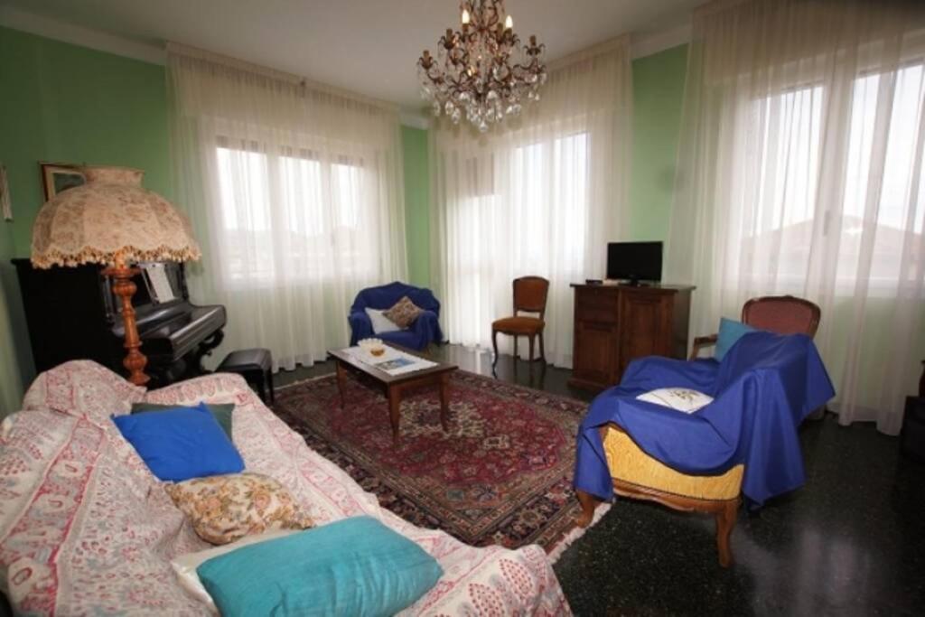 Casa Belvedere Diano Castello Luaran gambar